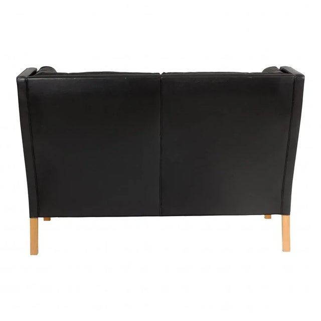 Børge Mogensen 2-Seater Sofa in Black Patinated Leather with Oak Legs by Børge Mogensen for Fredericia For Sale - Image 4 of 5