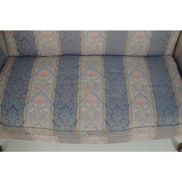 Southwood Queen Anne Mahogany Camelback Loveseat For Sale - Image 13 of 18
