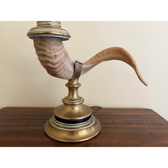 1970s Faux Ram’s Horn & Brass Table Lamp in the English Country House Style For Sale In South Bend - Image 6 of 12