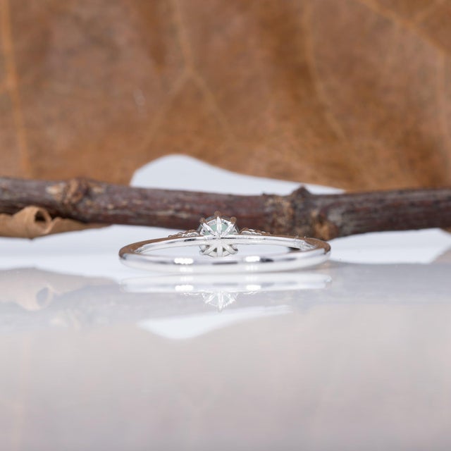 Alexandrite Ring With Earth-Mined Diamond Accents: Solid 14k Gold, Round 4.2mm, Size 6.75 For Sale - Image 11 of 12