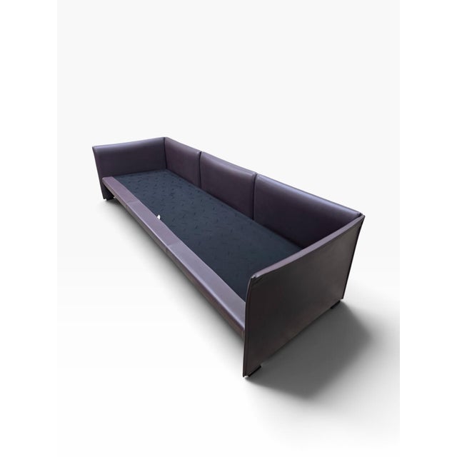 MCM 405 Duc Sofa by Mario Bellini for Cassina in Plum Leather For Sale In Chicago - Image 6 of 12