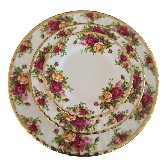 Royal Albert Old Country Roses Plates Dinner Salad and Bread New - Set of 3 For Sale