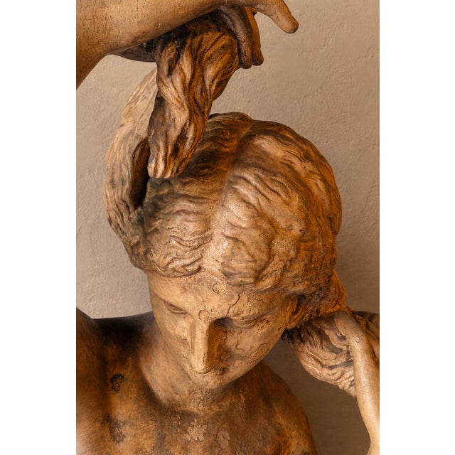Italian Artist, Large Female Sculpture of Venus Anadyomene, 20th Century, Patinated Terracotta For Sale - Image 9 of 11