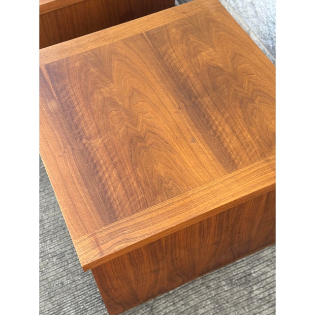Late 20th Century Mid-Century Walnut Nightstands by Lane Furniture, Pair For Sale - Image 5 of 12