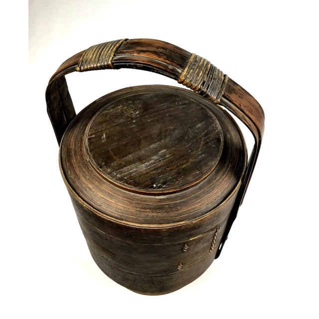 1900 - 1909 1900s Chinese Wood and Reed Wedding Basket For Sale - Image 5 of 13