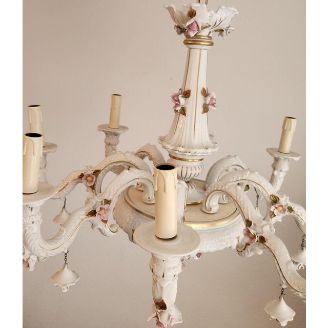Large Hand-Painted Gilded Floral Ceramic 8-Light Chandelier from Mangani D'Arte, Florence, Italy, 1950s For Sale - Image 18 of 18