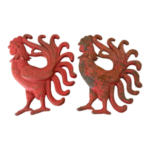 Vintage Sexton Mid-Century Modern Fighting Roosters Red Metal Wall Decor Hangings- Set of 2