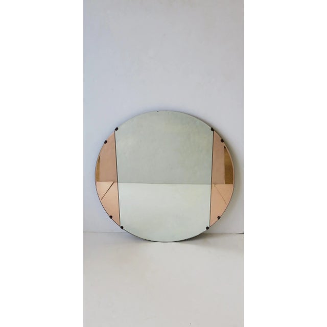 Art Deco Pink Rose Glass Round Wall Mirror, Circa 1940s For Sale In New York - Image 6 of 12