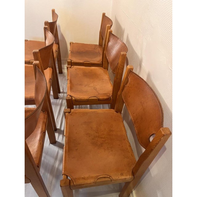 1970s Vintage Chairs in Elm and Leather by Maison Regain, 1970s, Set of 6 For Sale - Image 5 of 9