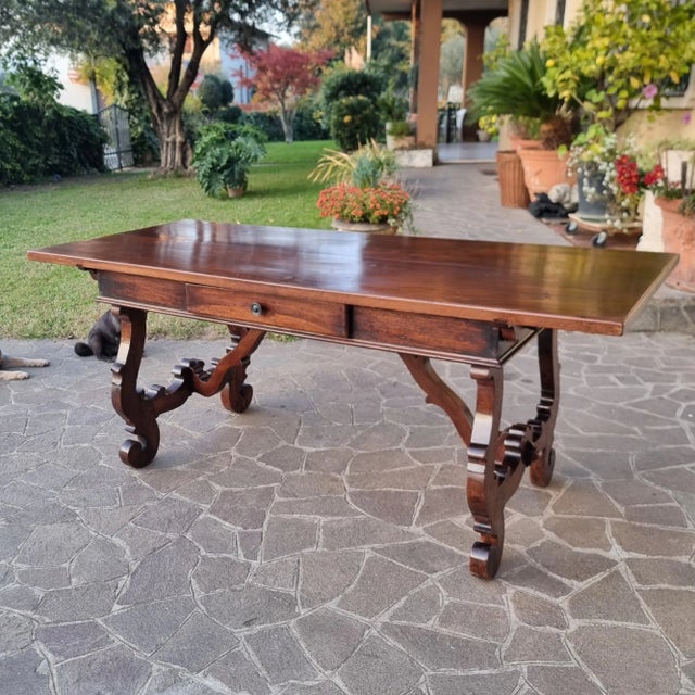 Large Tuscan Fratino Table in Walnut, 1800s For Sale - Image 11 of 12