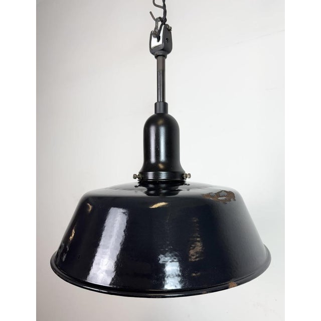 Industrial Black Enamel Factory Lamp with Porcelain Top, 1950s For Sale - Image 6 of 18