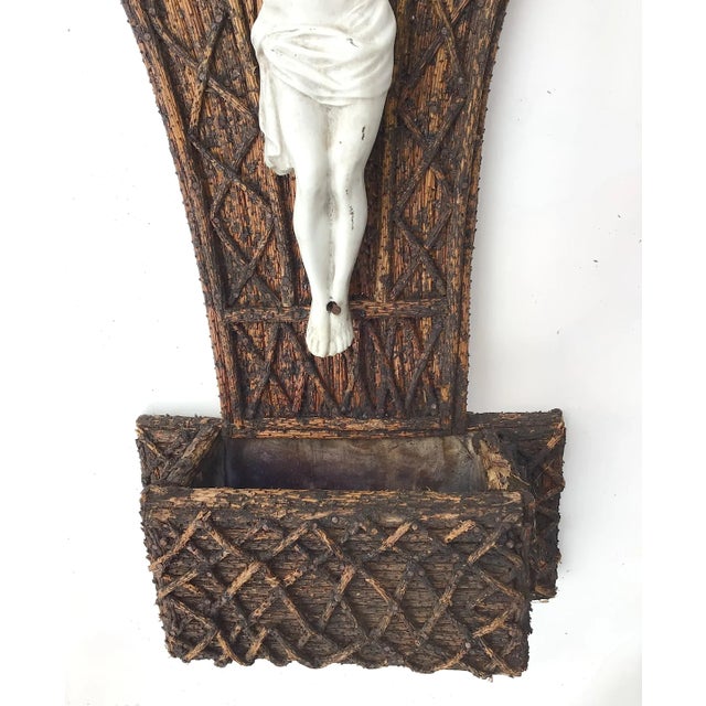 Late 19th Century Late 1800s Twig Decorated Wall Pocket With Porcelain Crucifix For Sale - Image 5 of 7