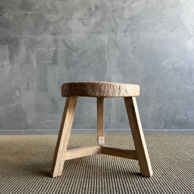 Mid-Century Modern Vintage Elm Wood Wheel Side Table #4c2 For Sale - Image 3 of 9