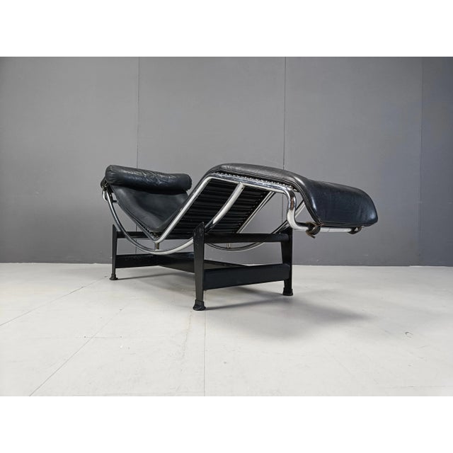 Vintage Lc4 Chaise Longue by Le Corbusier for Cassina, 1970s For Sale - Image 7 of 12