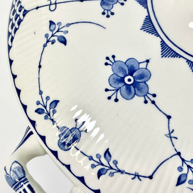 1950s Vintage English Boho Chic Gustavian Denmark Pattern Covered Dish, Casserole Style. For Sale - Image 9 of 16