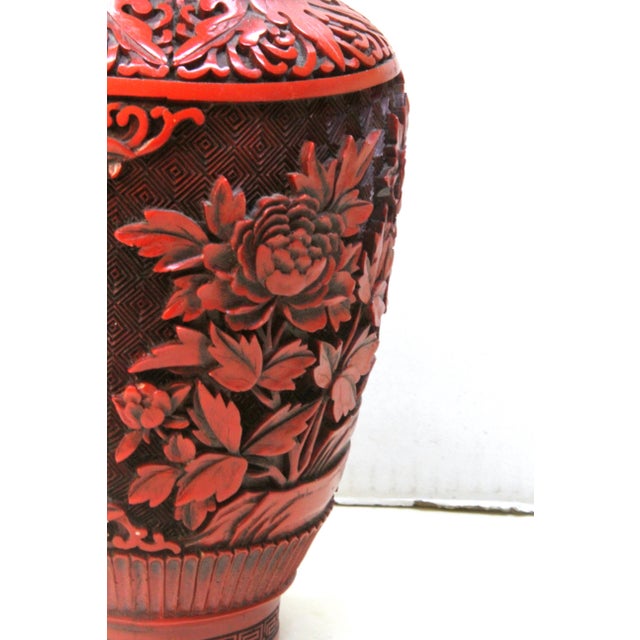 1980s Floral Cinnabar-Style MCM Asian Revival Style Molded Baluster Vase For Sale - Image 10 of 18