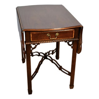 1950s English Chippendale Mahogany Drop-Leaf Side / Pembroke Table For Sale