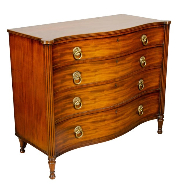 Traditional Regency Mahogany Serpentine Chest of Drawers For Sale - Image 3 of 13
