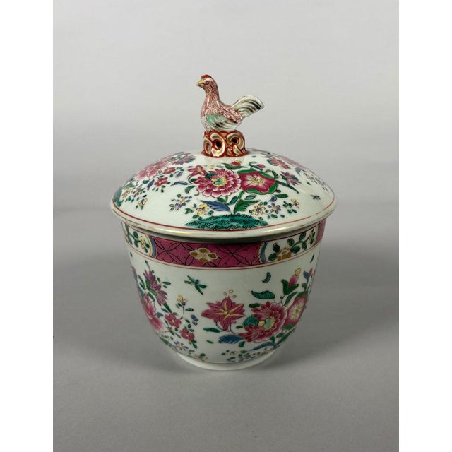 Porcelain bouillon cube - East India Company - 18th century - China - Famille Rose For Sale