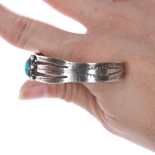 Late 20th Century 6" Vintage Navajo Silver and turquoise cuff bracelet For Sale - Image 5 of 10