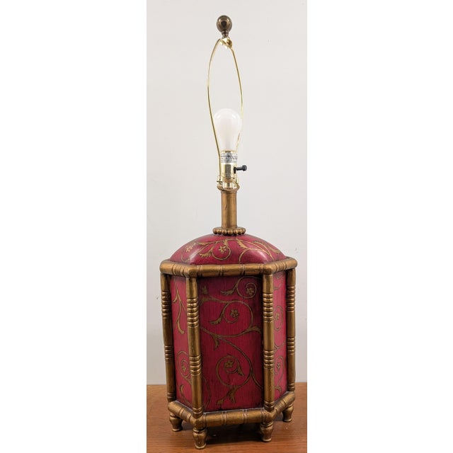 Vintage English Chinoiserie Hexagonal Hand-Painted Table Lamp For Sale - Image 4 of 7