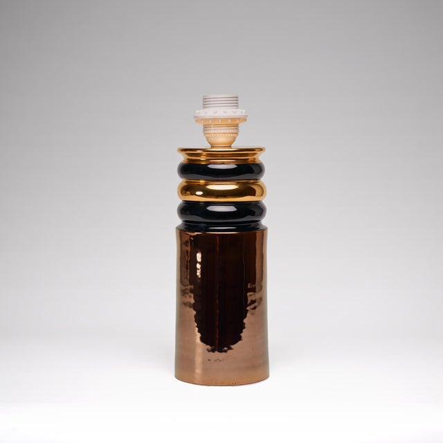 Ceramic Table Lamp by Aldo Londi for Bitossi, 1960s, in Flawless conditions. Designed 1960 to 1969 This piece has an...