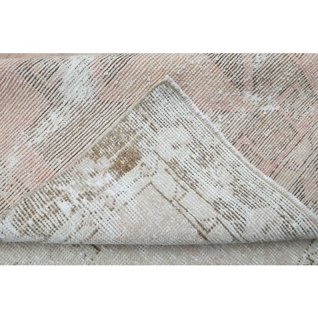 1970s 1970s Vintage Handmade Wool Cotton Turkish Beige Area Rug For Sale - Image 5 of 11