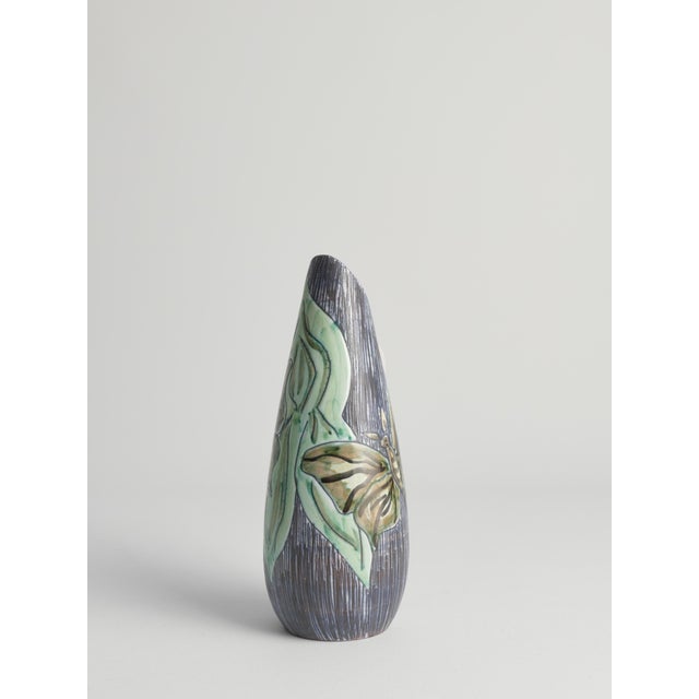 Mid-Century Modern Stoneware Vase with Sgraffito and Butterflies, Sweden, 1950s For Sale - Image 6 of 18