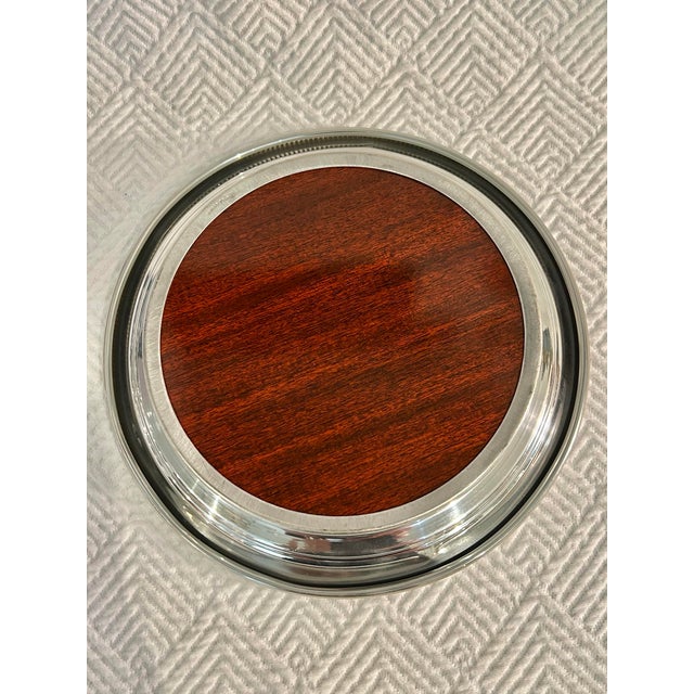 1970’s Revere Pewter 8” Round Tray With Faux Wood Surface For Sale In New Orleans - Image 6 of 9