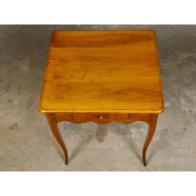 French Louis XV Style Walnut Side table with Scalloped Apron and Single Drawer For Sale - Image 10 of 12