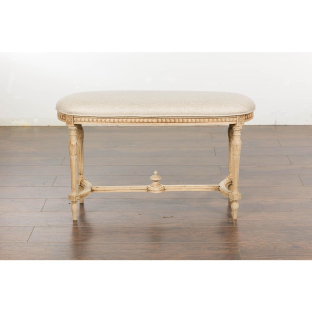 Neoclassical Style 1900s French Carved Walnut Bench with Natural Finish For Sale In Atlanta - Image 6 of 12