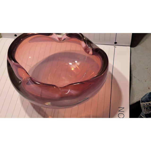 1950s Vintage Hand Blown Opalescent Pink Ashtray/Trinket Dish Styled After Murano For Sale - Image 6 of 10