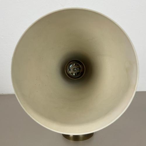 Brass and Metal Diabolo Theatre Wall Light in the style of Gio Ponti and Stilnovo, Italy, 1950s For Sale - Image 13 of 18