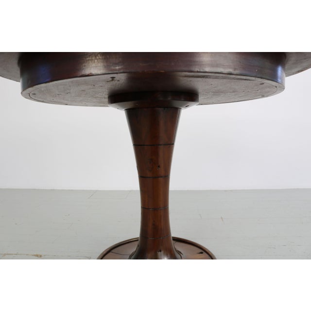 Round Ships Table in Dark Stained Wood with Brass Details by Gustavo Pulitzer-Finali, Italy, 1940s For Sale - Image 10 of 18