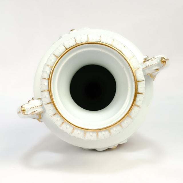 Antique Meissen Jugendstil Porcelain Covered Urn or Vase With Pansies & Violets For Sale - Image 10 of 18