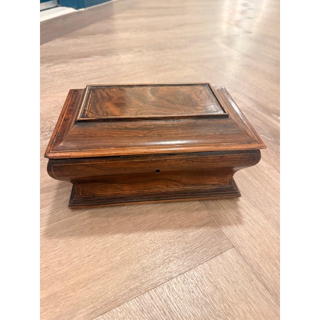French 19th Century French Traditional Walnut Tea Caddy With Mirror Lid & Divided Interior For Sale - Image 3 of 5
