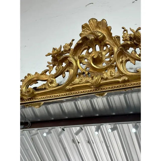 19th Century French Louis XV Carved and Giltwood Mirror With Crest For Sale - Image 9 of 18