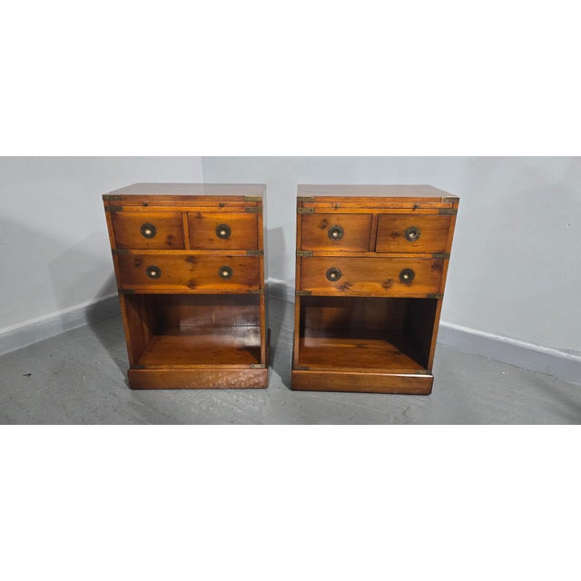 Campaign Yew Bedside Lamp Tables, 1920, Set of 2 For Sale - Image 3 of 11