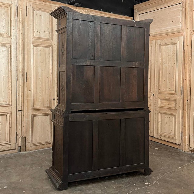 19th Century French Hand-Carved Oak Hunt-Style Bookcase ~ Bibliotheque For Sale - Image 18 of 18