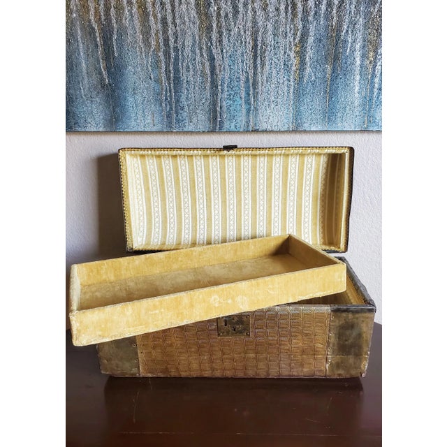 American Small 19th Century American Travel Trunk Train Case For Sale - Image 3 of 11