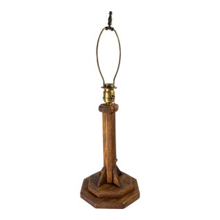 Early 20th Century American Folk Art Arts & Crafts Oak Table Lamp For Sale