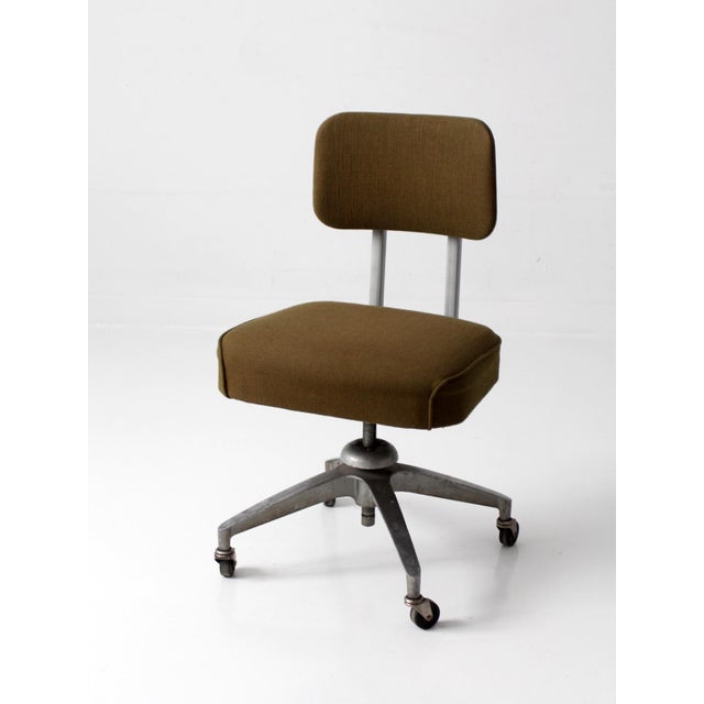 Mid-Century Industrial Swivel Office Chair For Sale - Image 16 of 17