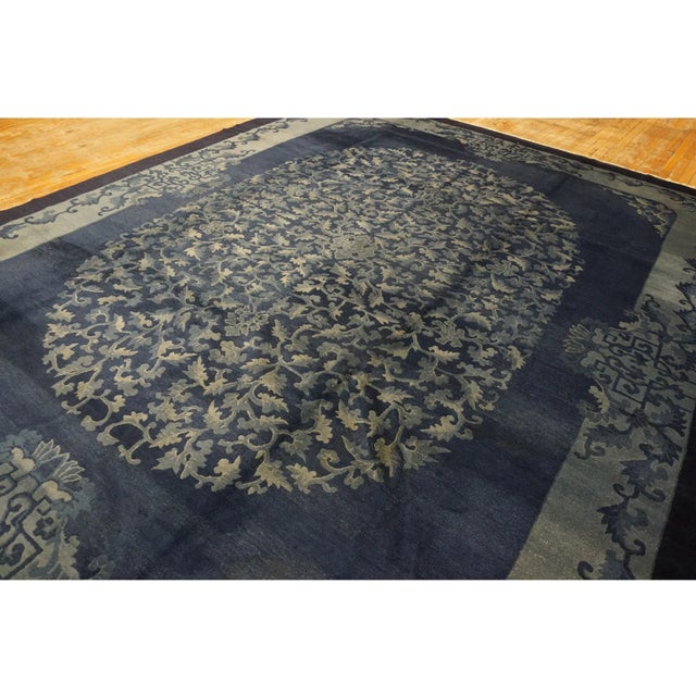 A Beautiful Blue Field and Elegant Floral Light Blue Medallion Antique Chinese Peking Rug For Sale In New York - Image 6 of 12