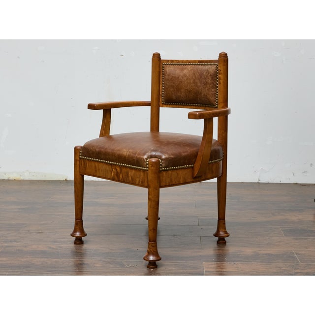 Early 20th Century English Burl Wood Armchair with Leather Upholstery and Turned Disc Feet For Sale In Atlanta - Image 6 of 12