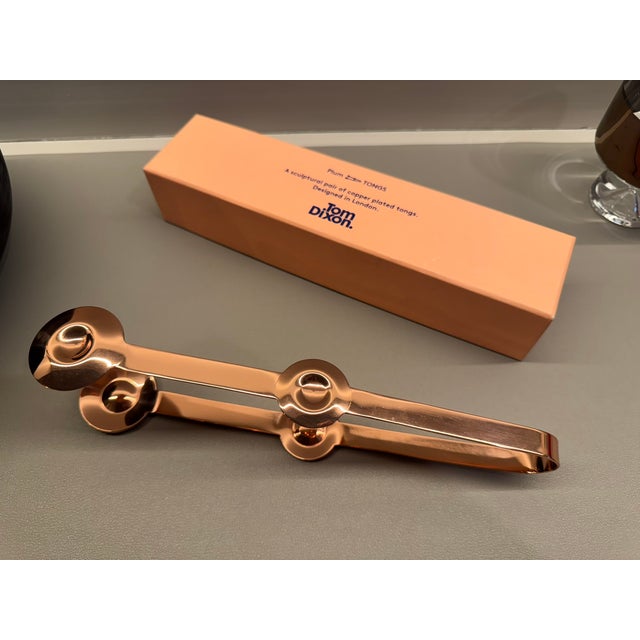 Metal Contemporary Tom Dixon 'Plum' Glass Ice Bucket, Tongs and Two Glass Set - 4pcs For Sale - Image 7 of 10