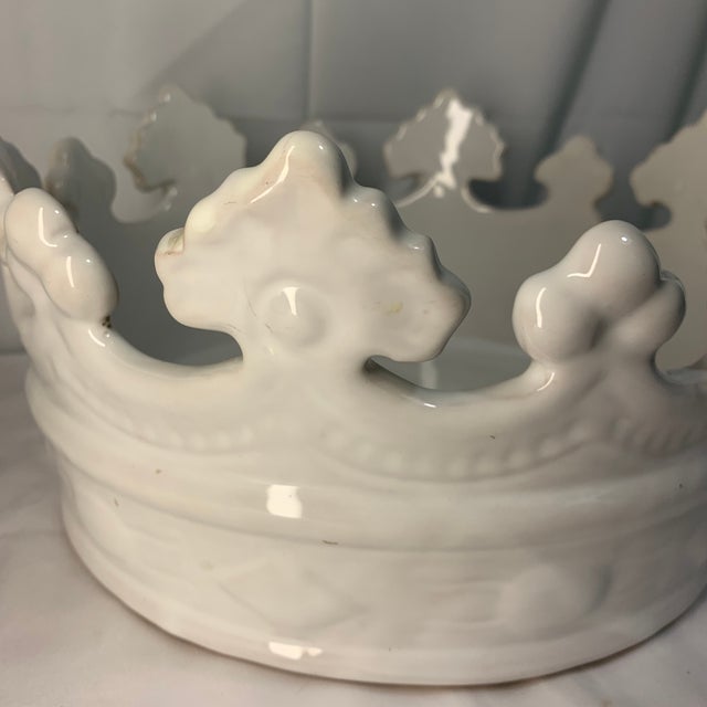 Vintage Mid-Century Italian Ceramic Crown Centerpiece Bowl - Glossy White - Attributed to Bitossi For Sale In Chicago - Image 6 of 10