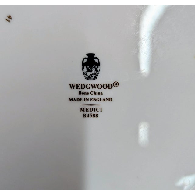 American 1980s Wedgewood Medeci China, 18 Pieces For Sale - Image 3 of 4