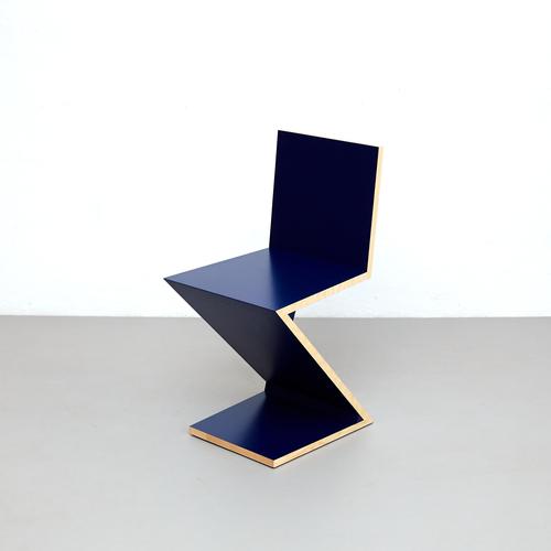 Mid-Century Modern Zig Zag Chair by Gerrit Rietveld for Cassina, For Sale - Image 6 of 18
