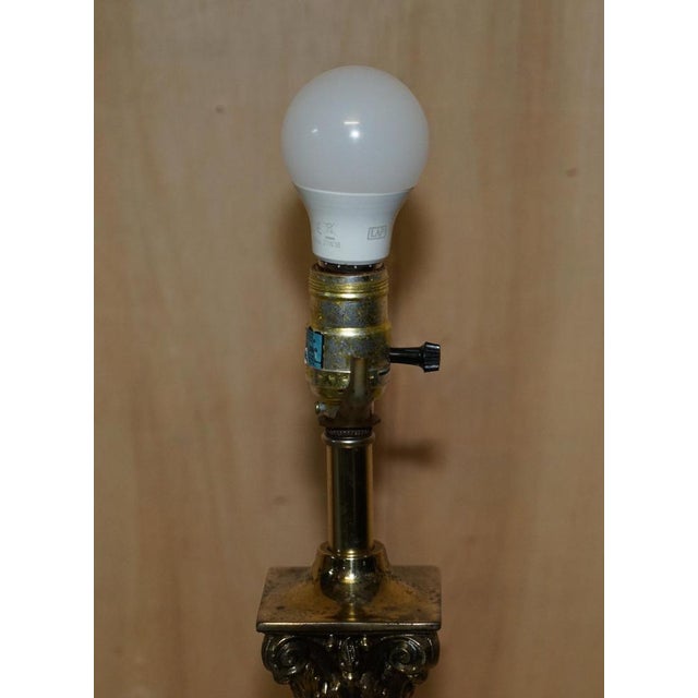 Large Vintage Roman Corinthian Pillar Table Lamps in Marble and Brass, Set of 2 For Sale - Image 12 of 18