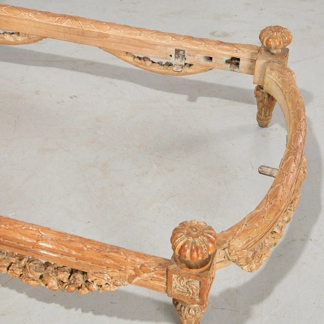 19th Century Carved Louis Philippe Lit De Repos or Daybed For Sale In Boston - Image 6 of 6